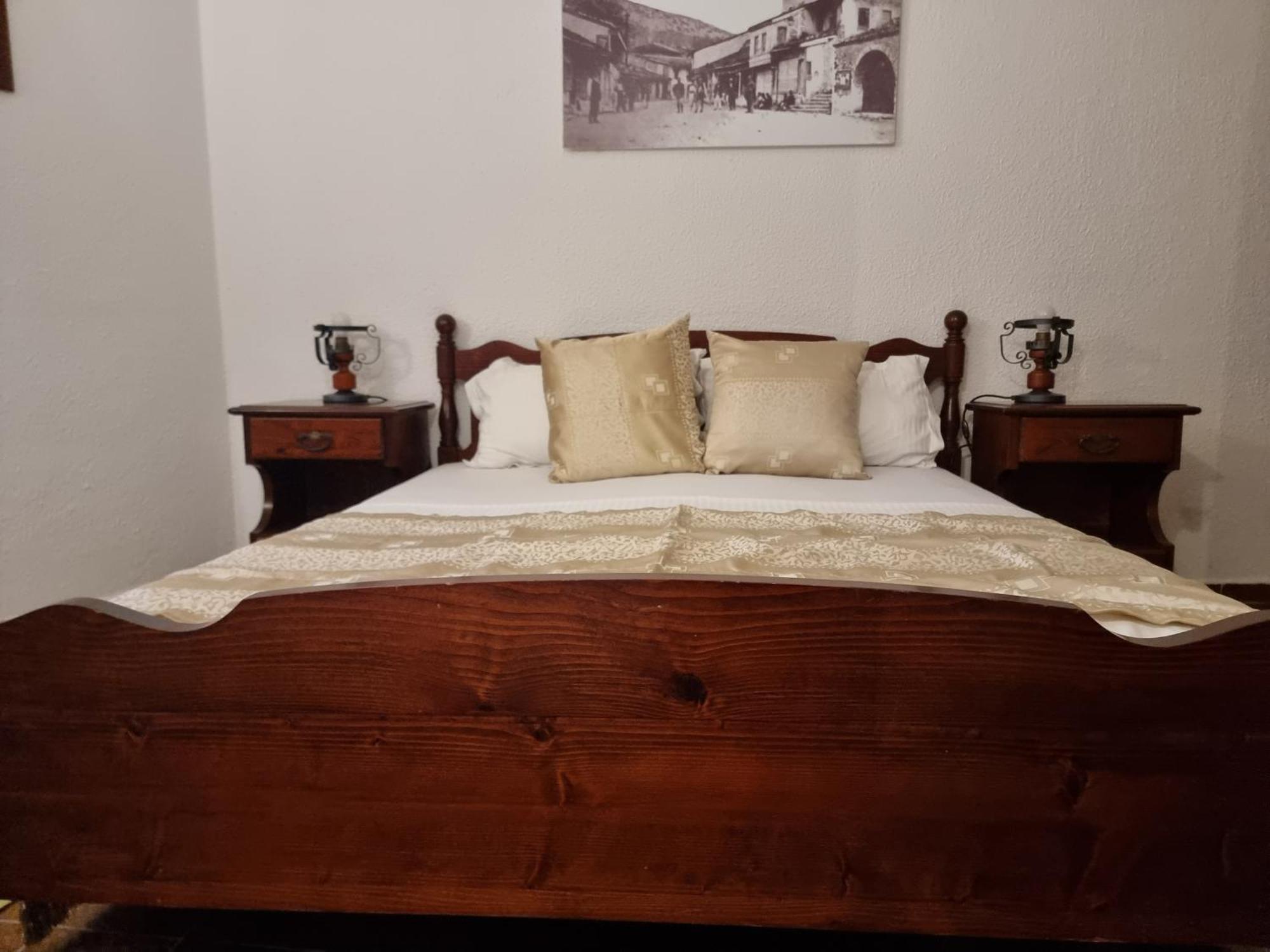 Kulla E Balshajve Hotel Ulcinj Buitenkant foto