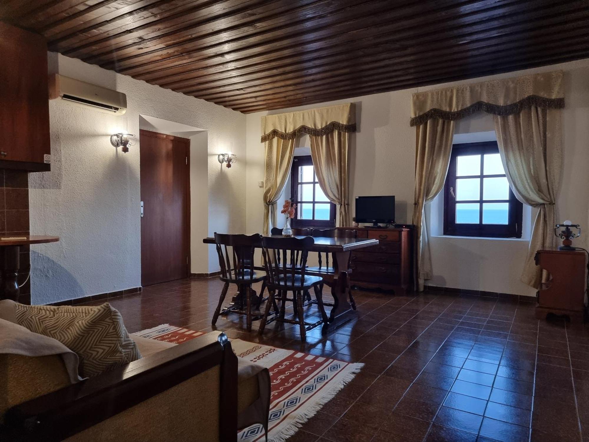 Kulla E Balshajve Hotel Ulcinj Buitenkant foto