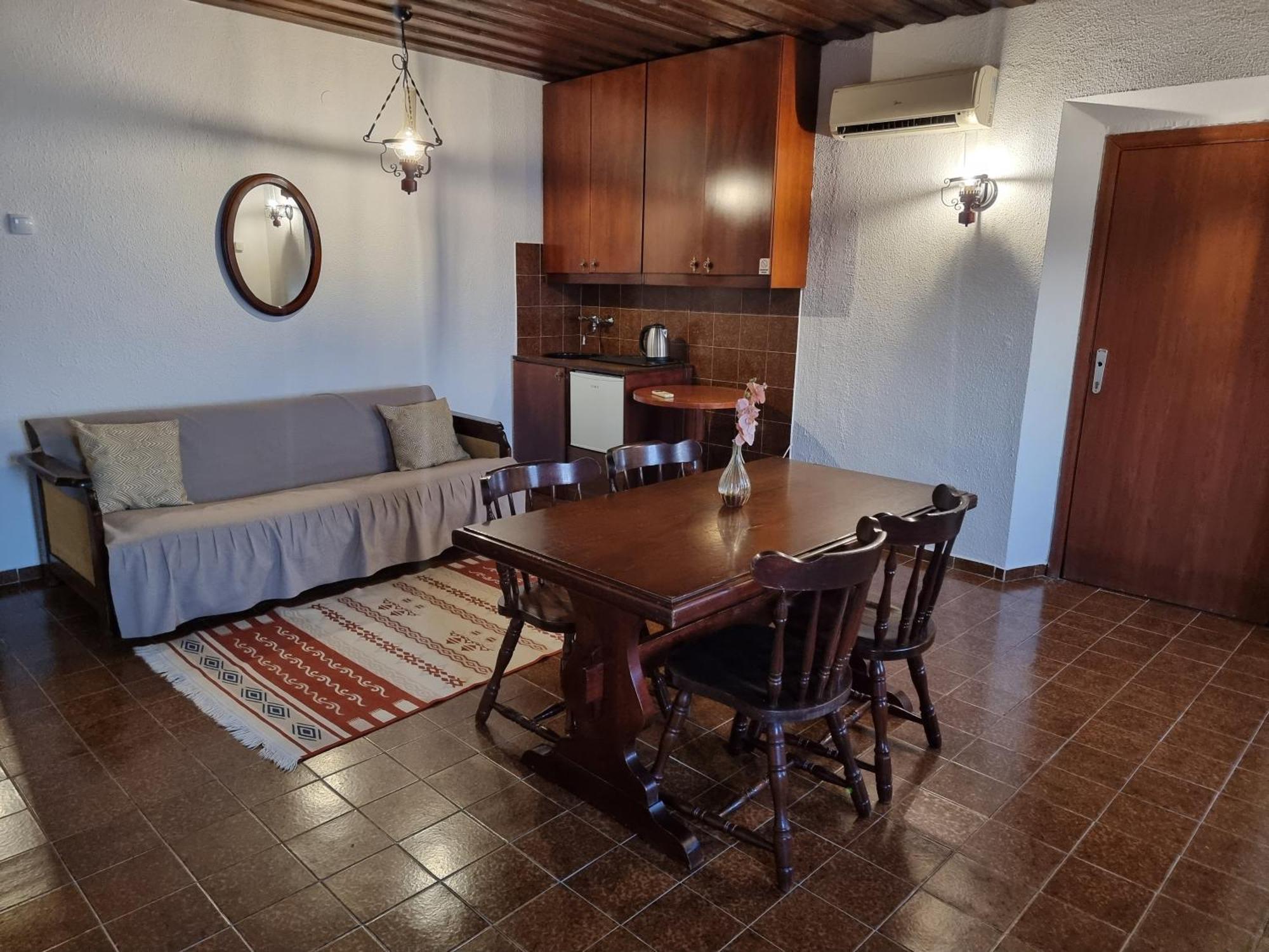 Kulla E Balshajve Hotel Ulcinj Buitenkant foto